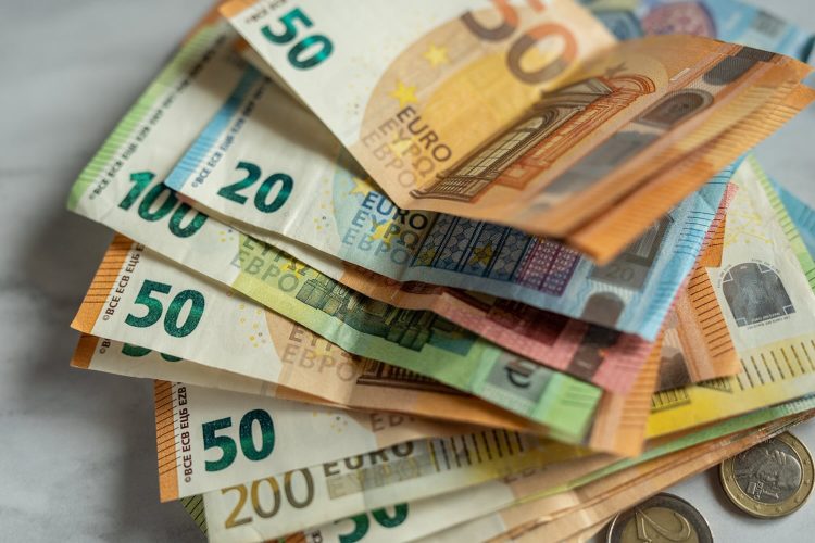 Nieuwe strengere regels voor contante betalingen in winkels