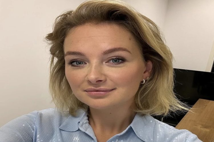 VIDEO: Maxime Meiland laat per ongeluk iets te veel zien op haar Instagram Story