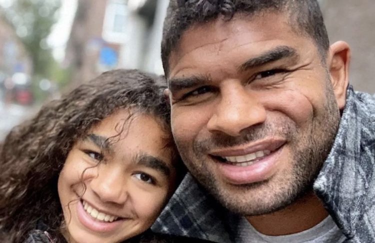 Alistair Overeem weigert dochter als man te erkennen: “Stop met die woke nonsens!”