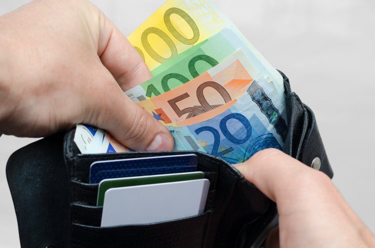 Belastingdienst: “150.000 huishoudens lopen mogelijk 1900 euro mis”