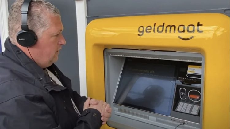 Einde gratis contant geld pinnen: dit ga je per opname betalen