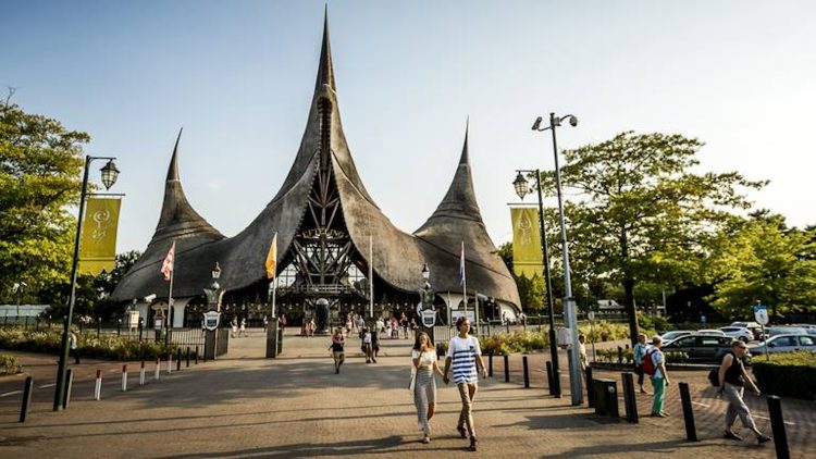 Efteling verhoogt wederom de prijzen voor eten en drinken: “Dit gaat veel te ver.”