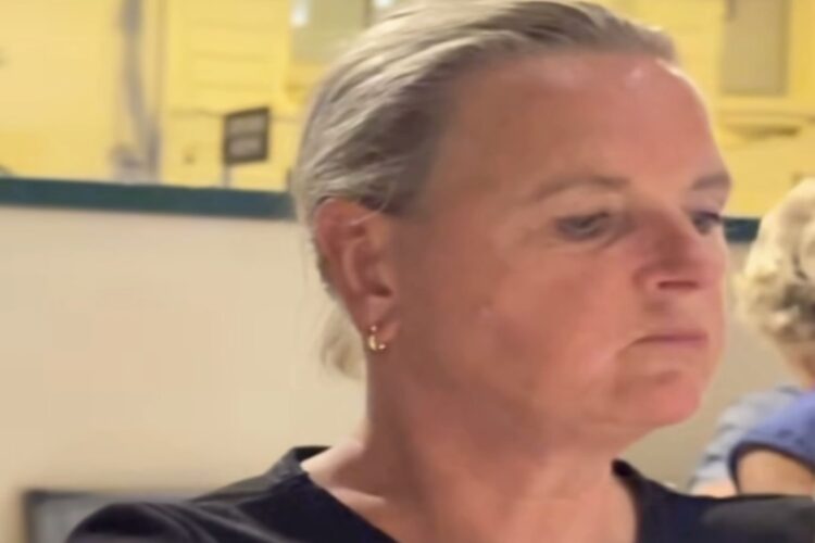 ZIEN: Erica niet gediend van foto Martien: ‘Zit te eten Martien’