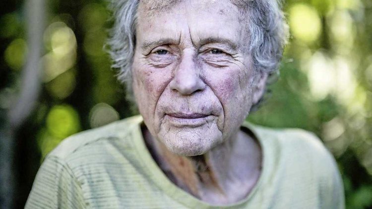 Hans (81) op vakantie voor veel geld opgelicht door gewetenloze fraudeurs