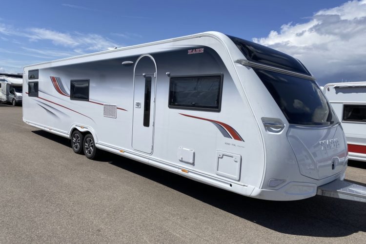 Deze 11 meter lange caravan is de duurste caravan ter wereld!
