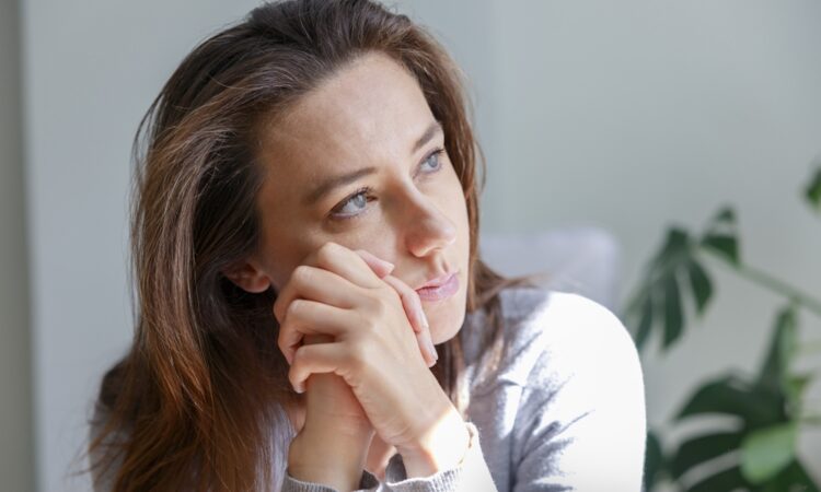 Linda (43): “Mijn man gaat vreemd, maar ik houd me van de domme om een specifieke reden.”