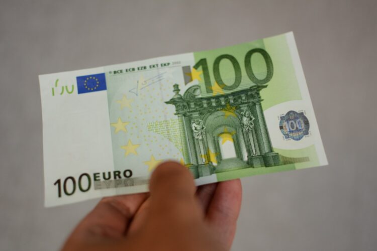 Veel Nederlanders lopen tot ruim 1800 euro mis, je hebt nog een week.