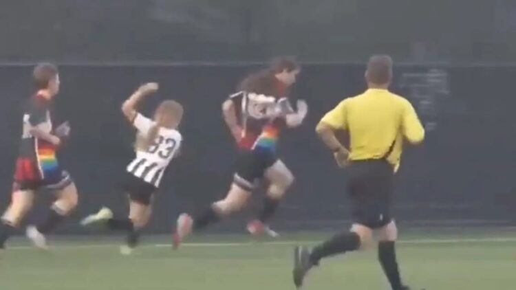 Vrouwenteam stelt 5 transgenders op en wordt ongeslagen kampioen (video)