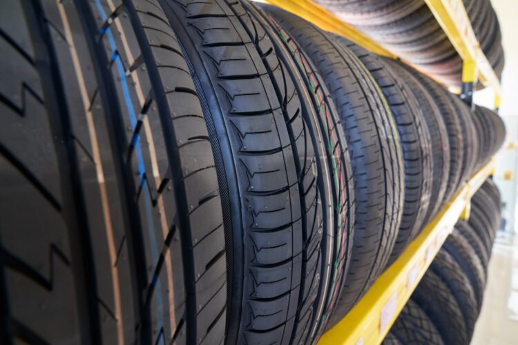 Kwaliteit van vierseizoenenbanden scoort slecht: “Ze presteren minder goed en slijten sneller”