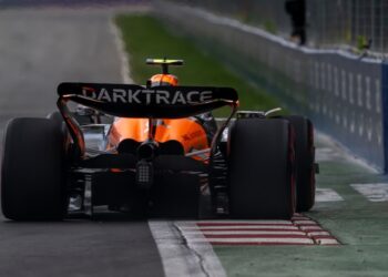 Internet ontploft door ontdekking illegale achtervleugel McLaren