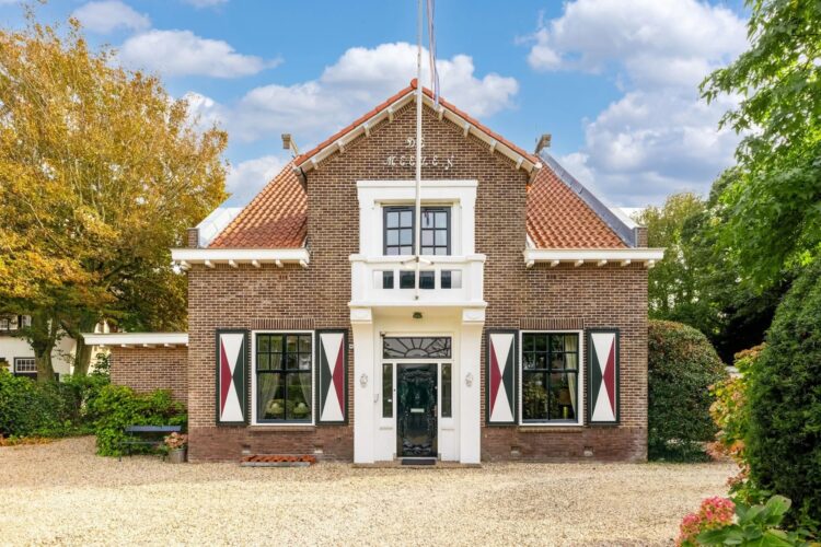 Maxime Meiland verlaagt vraagprijs van villa in Noordwijk