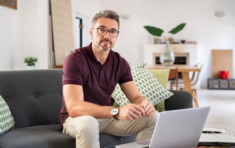 Pieter (41) krijgt een mega erfenis, maar hij wil absoluut niet dat zijn vrouw dit met haar familie deelt