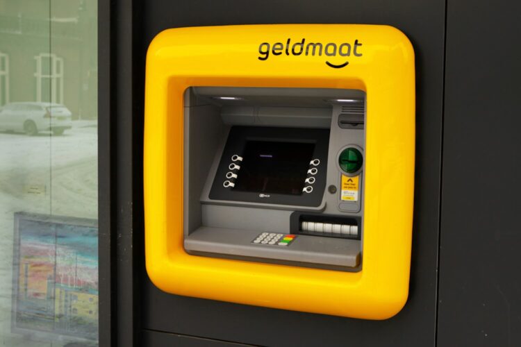 Slecht nieuws voor contant geld betalers: ‘Limiet komt er nu echt aan’