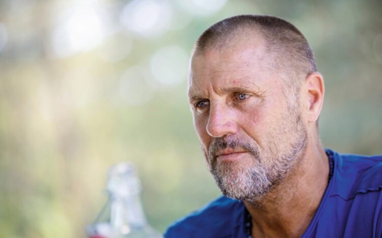 John de Wolf in rouw na verlies van dierbare