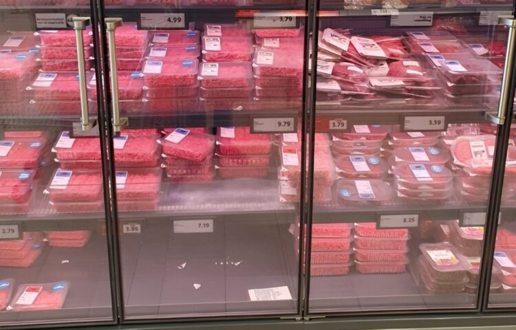 Nieuwe vleesalternatief van de Lidl’s stuit op verzet: ‘Ongelooflijk’.