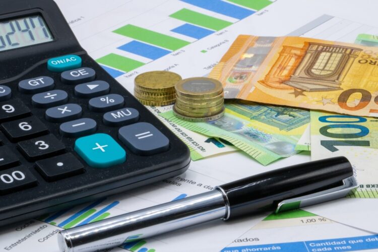 Zorgverzekering opnieuw flink duurder: dit moet je in 2025 gaan betalen