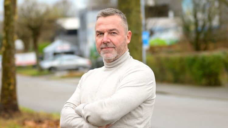 Ben (52) verdient 2.000 euro per maand: “Als ik meer verdien, zou ik veel gelukkiger zijn”