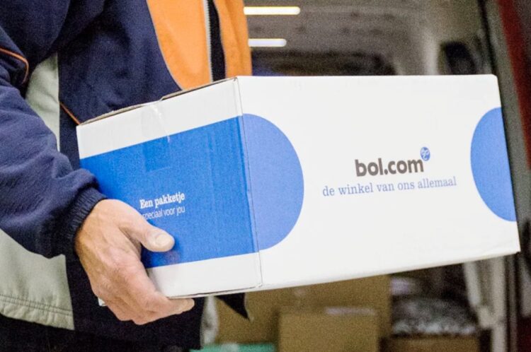 Enorme prijsverhoging Bol pakketjes: “Dit ga je vanaf vandaag betalen”