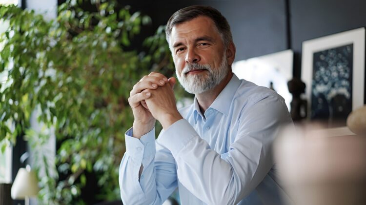 Erik (52): “We hebben een gezinsinkomen van 7.000 euro, maar we sparen nauwelijks”