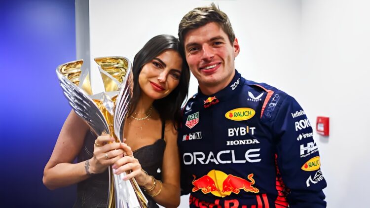 Kelly Piquet hint op groot nieuws met Max Verstappen