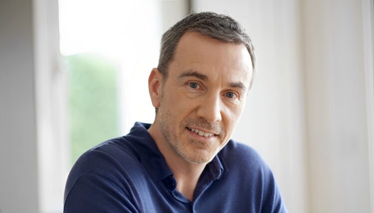 Kevin (40): “Ik kan mijn vrienden niet vertellen dat ik nog nooit een relatie heb gehad.”