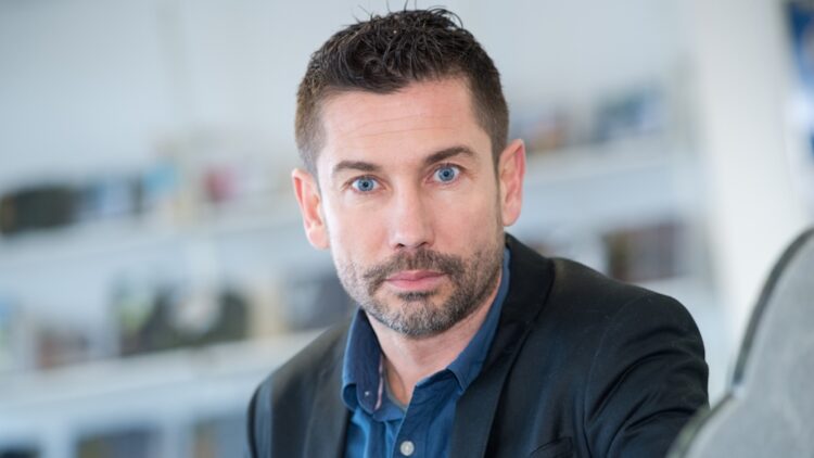 Bjorn (44): ‘Thuiswerken maakt werknemers lui – meer Netflix dan teamwork!’