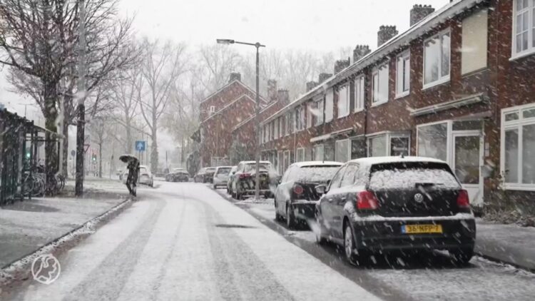 Code geel langer van kracht door gladheid: ‘Felle sneeuwbuien op komst’