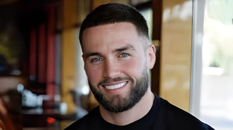 Donny Roelvink stopt per direct met het vieren van kerst: “Vanwege geloof”