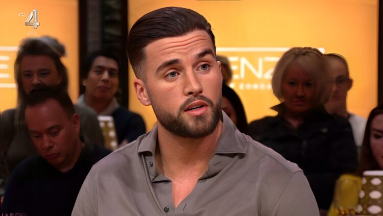 Moslim Donny Roelvink blijkt keiharde leugenaar en viert gewoon kerst met zijn familie