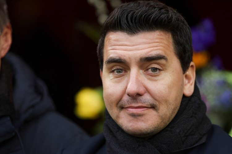 Jan Smit doet een vreemde onthulling en bekent onbedoeld een strafbaar feit