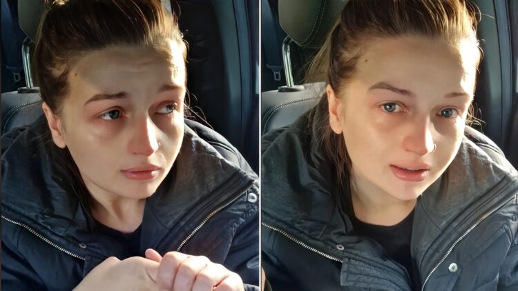 Abbie (30) krijgt een kerstbreakdown: “Ik kan geen cadeautjes voor mijn kinderen kopen”