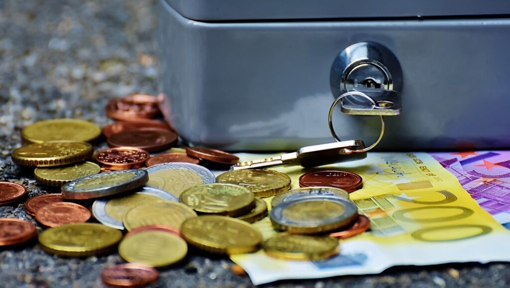 Hoeveel geld mag je contant in huis bewaren? Dit zijn de regels