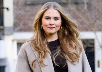 Ophef: Foto van een ’te blote’ Prinses Amalia zorgt voor felle reacties!