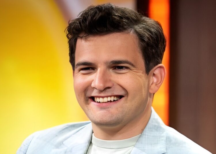 Alle ‘vieze chats’ van Rob Goossens van RTL Boulevard met 18-jarig meisje liggen op straat