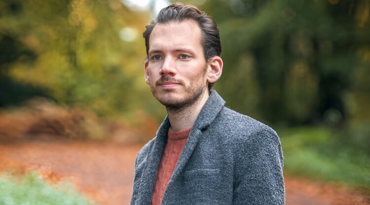 Timo (37): “Ik wil een scheiding als mijn vrouw zich bekeert tot de islam, ben ik fout?