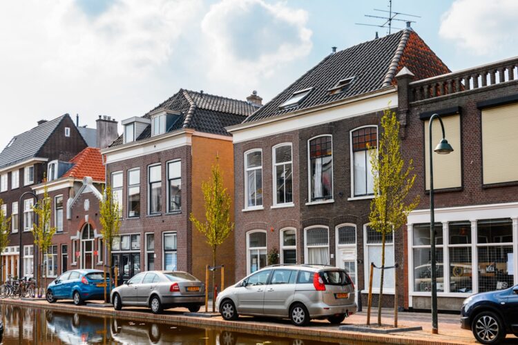 Zo hoog moet je maandsalaris zijn voor een doorsnee vrije sector huurwoning