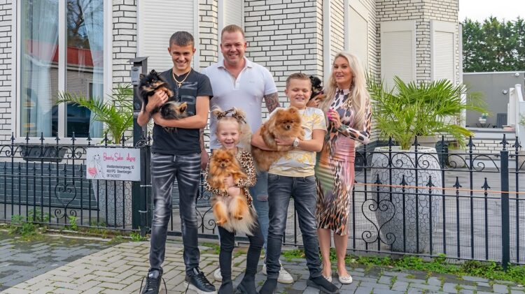 Vuurwerkongeluk ‘Bij Ons op het Kamp’ zet leven van Corrina en Toon op z’n kop: zoon Pablo zwaargewond