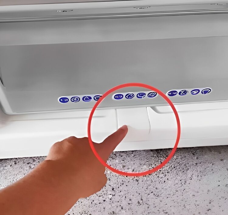 Dit verborgen onderdeel zit in bijna elke koelkast, maar veel mensen weten niet waarvoor het dient