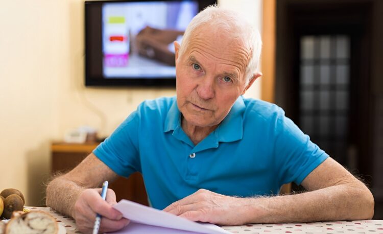 Jaap (69): “Ik heb mijn kinderen uit het testament geschrapt omdat ze nooit langskomen”