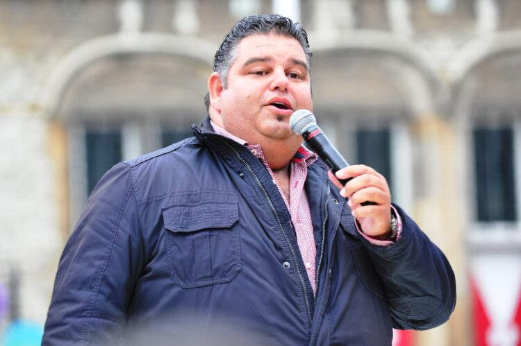 Heftig incident tijdens show van Django Wagner: “Ernstige verwondingen”