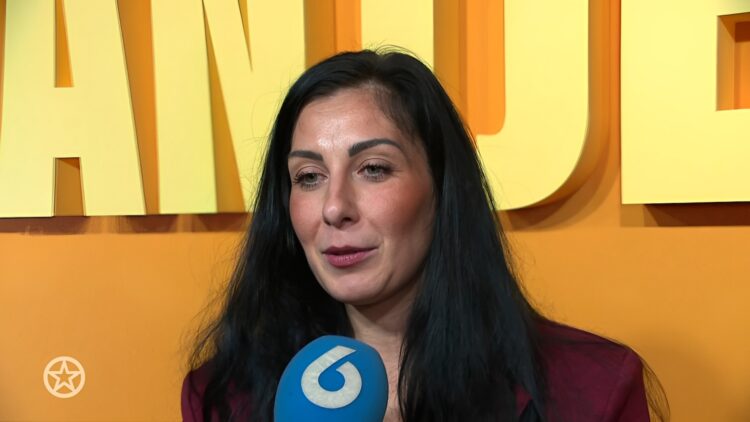 Zuurpruim WVL-Antine reageert gepikeerd op kersverse relatie Mike en Denise