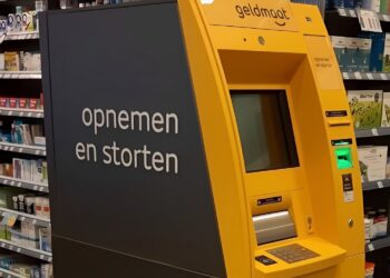 Zoveel contant geld mag je in 2025 maximaal opnemen bij je bank