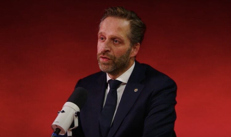 Hugo de Jonge deelt schokkend nieuws: ”Gevlucht’