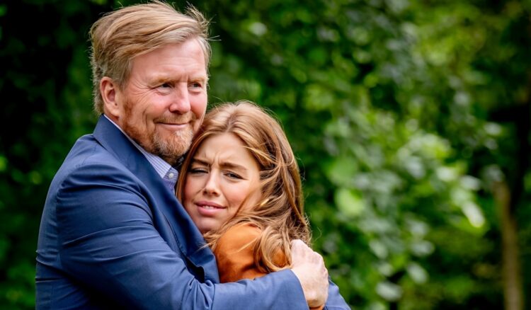 Willem-Alexander reageert fel op opgedoken video van prinses Alexia, waarin ze vermoedelijk een ander meisje kust
