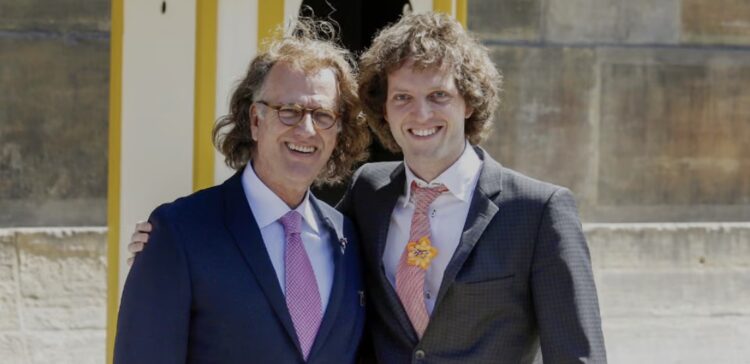 Zoon André Rieu breekt stilzwijgen over geruchten: “Zorgwekkende bericht”