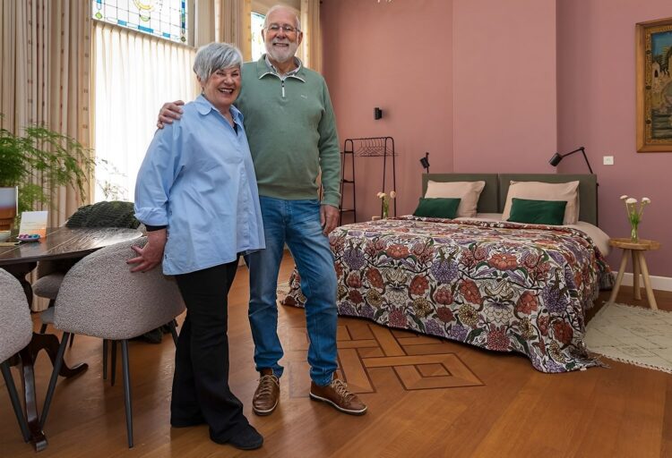 Kijkers verbijsterd over prijzen in Bed & Breakfast: ‘Dit is geen logeren meer’
