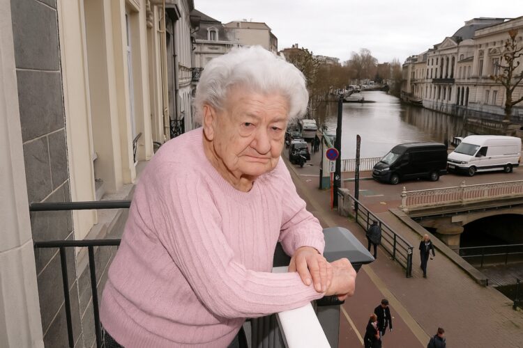 Na ruim vijftig jaar moet Huguette haar huis verlaten – op haar 93ste moet ze opnieuw beginnen