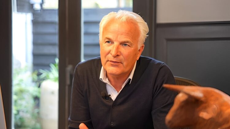 Bob Sikkes is helemaal klaar met Kopen Zonder Kijken-kandidaten: “Irritatie voelbaar”