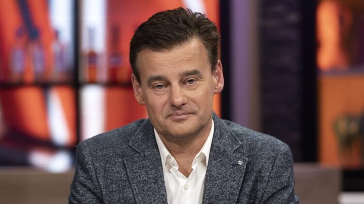 Wilfred Genee op heterdaad betrapt? “Wéér vreemdgegaan en nu met deze vrouw!”