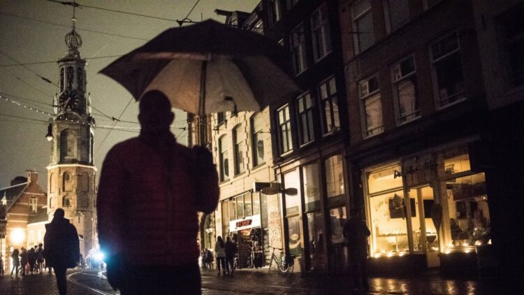 Alwéér een landelijke stroomuitval in Spanje? Praktisch tips voor als